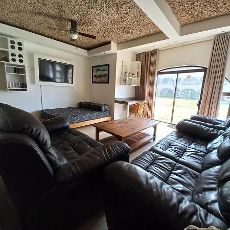 Cabanas Del Mar Amanzimtoti Εξωτερικό φωτογραφία