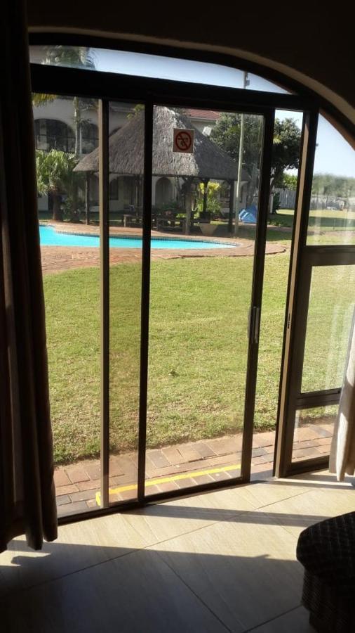 Cabanas Del Mar Amanzimtoti Εξωτερικό φωτογραφία